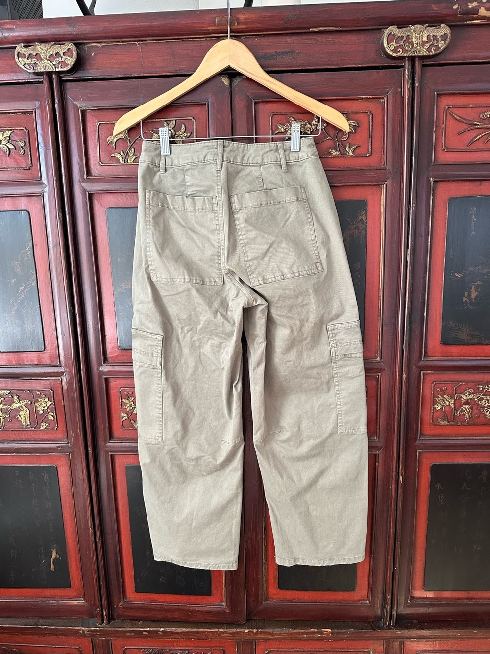 Universal Thread Cargo Pants - Picture 2 of 3